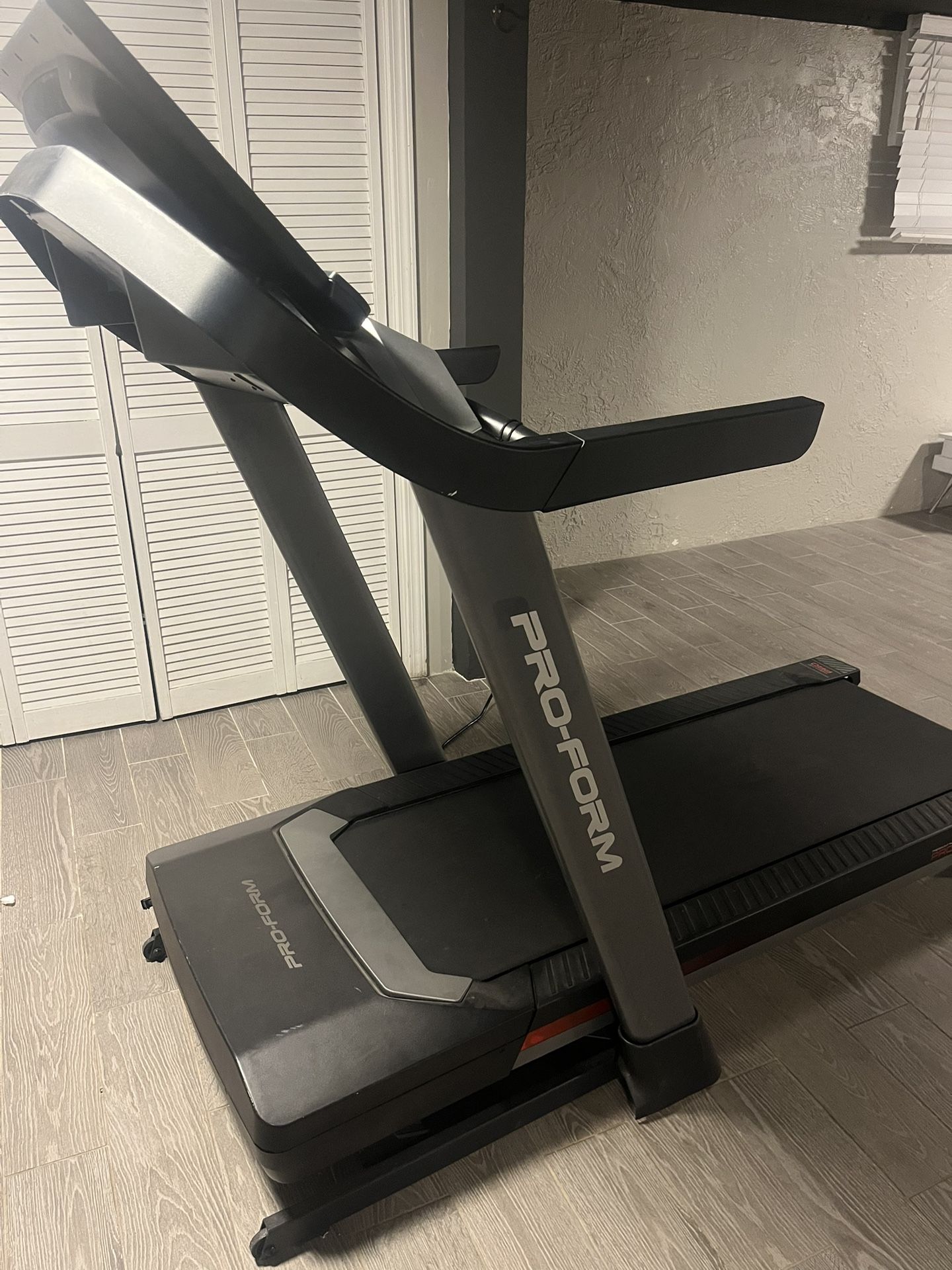 Pro Form Treadmill 9000pro