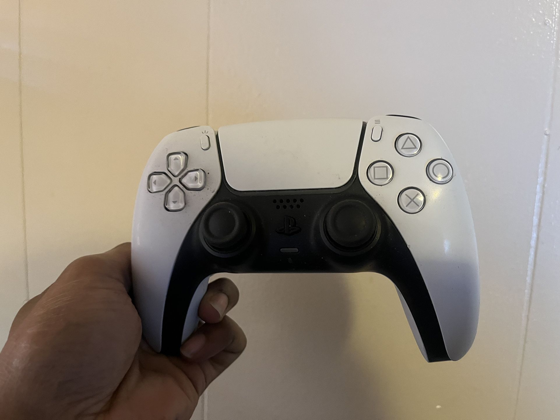 White PS5 Controller 