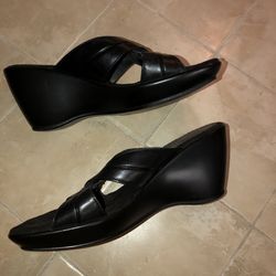 Thom Mcan size 6 black leather wedge sandals