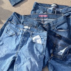 Levi Jeans 8/29