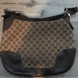 GG Canvas Charlotte Shoulder Bag