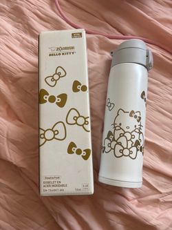 Limited Edition Zojirushi x Hello Kitty Insulated Travel Mug (16oz)