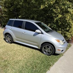 2006 Toyota Scion X-A