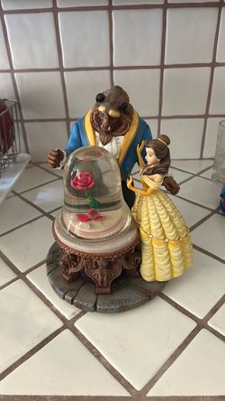 Beauty & the Beast Snowglobe