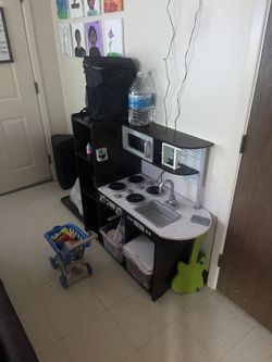 Kids Craft Kitchen
