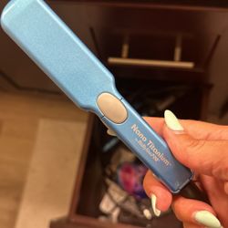 Baby bliss pro Small Straightener 