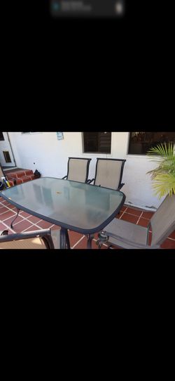 Outdoor Patio Dining Table + 4 Chairs