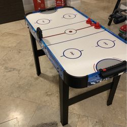 Air Hockey Table