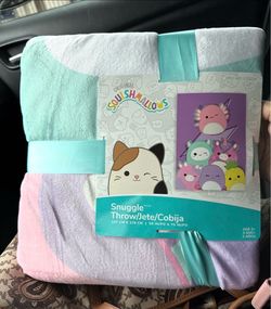 Squishmallows Snuggle Throw Blanket 50x70