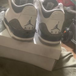 Jordan 3s