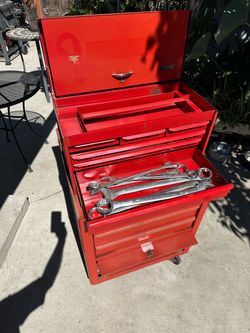 Aztec rolling tool box original keys