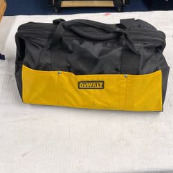 Dewalt - Tool Bag, Heavy Duty, Water Resistant Nylon Storage Bag w/ Multiple Pockets For Hand Tools And Accessories