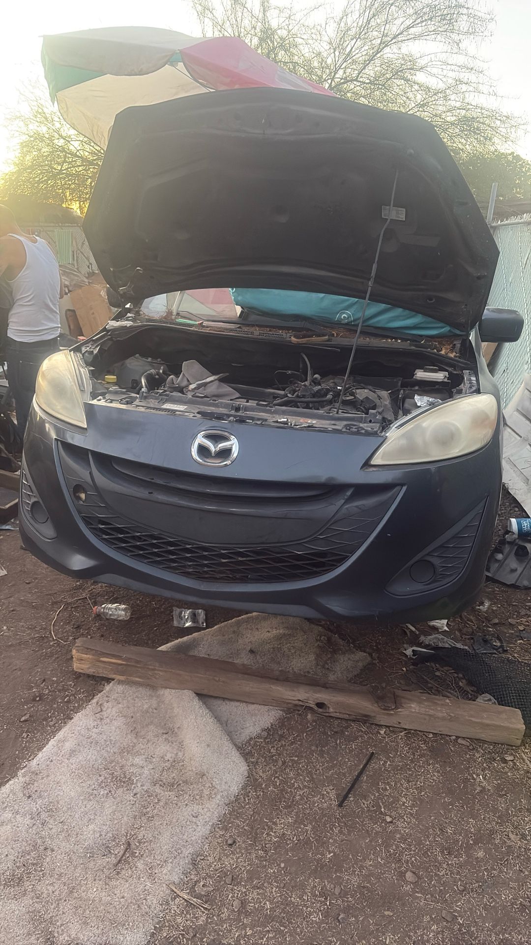Part Out Mazda 2012 Mazda 5