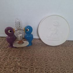 Goebel Bird Egg Timer and Collectors Club Plaque