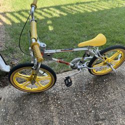 BMX Mongoose Stranger Things 3 20 Inch Limited Mad Max Classic Edition