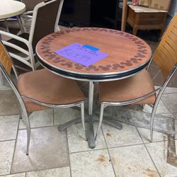 Mickey Table With 2 Chairs 