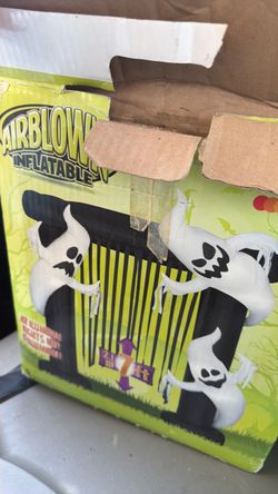 Airblown ghost inflatable decoration