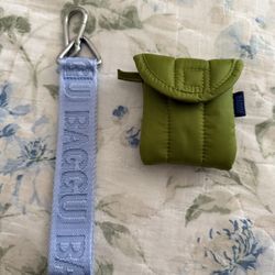 BAGGU Green Juice Puffy Earbuds Sleeve and French Blue Keychain