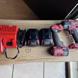 Milwaukee M18 FUEL Impact Wrench Kit - Great Condition 