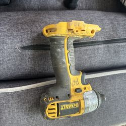 Dewalt Driver De 18 Volts