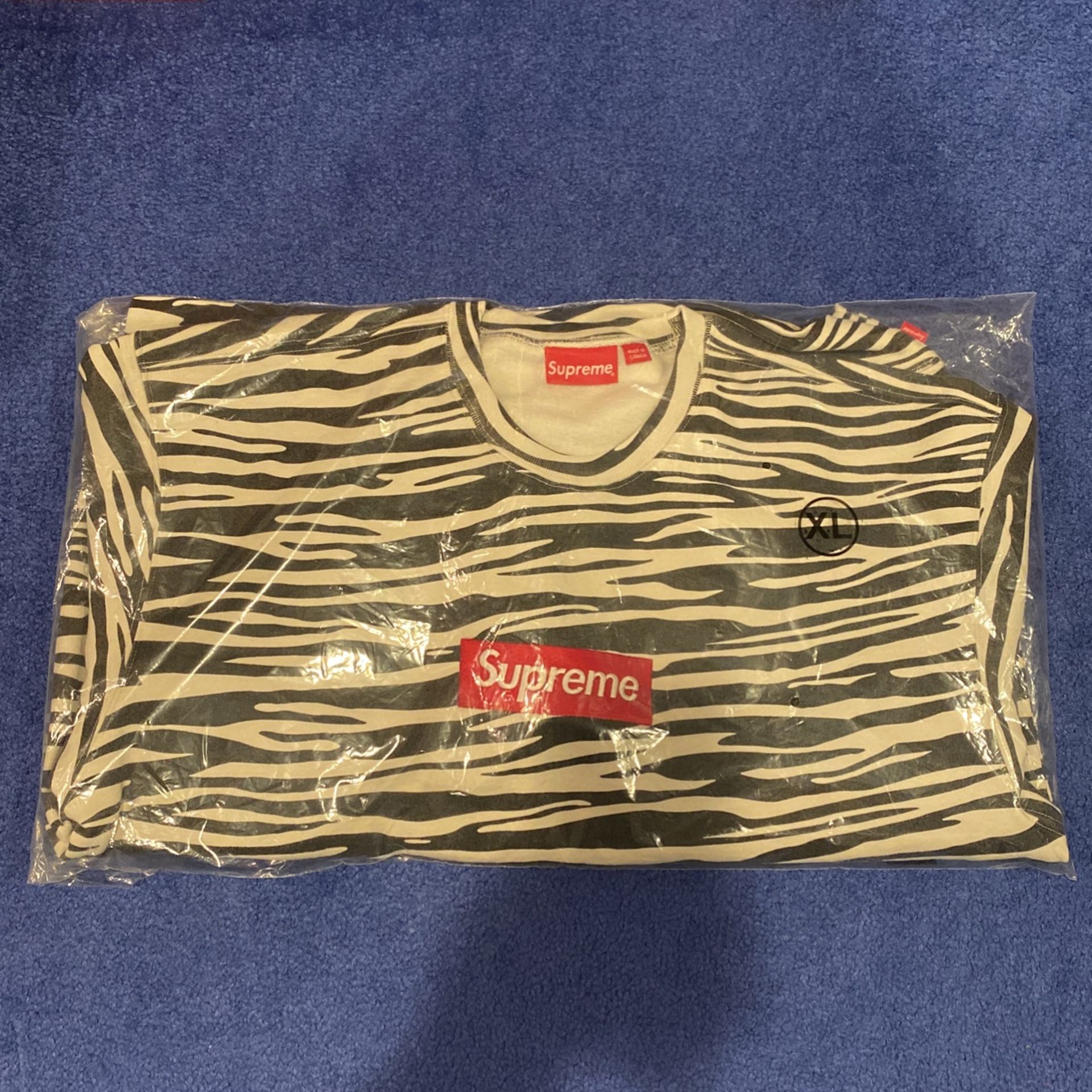 Supreme Box Logo Crewneck Size XL Zebra