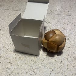 Wooden 3-D puzzle six piece