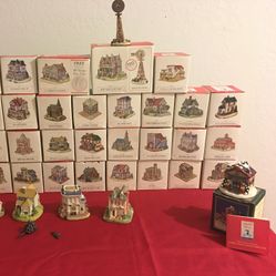 Complete Set Of Liberty falls Miniature Ceramic Houses