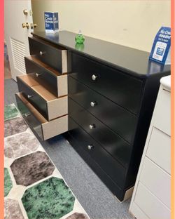 8 drawers dresser / Eight drawers dresser / Cajonera