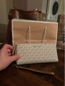 Wallet/purse  wristlet MICHAEL KORS New With Tags Original