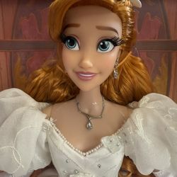 D23 Exclusive Limited Edition Giselle Doll