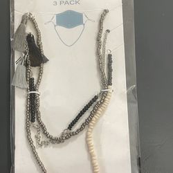 Mask Holder