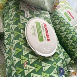 Brand New !!! Huggies Natural Care Wipes