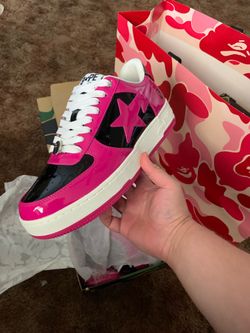 A BATHING APE BAPESTA #5 (black and pink and white)