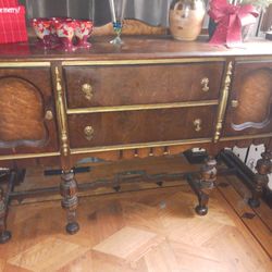 Jacobian Dining Room Set Antique Solid Walnut Table And Sideboard Have Four Chairs