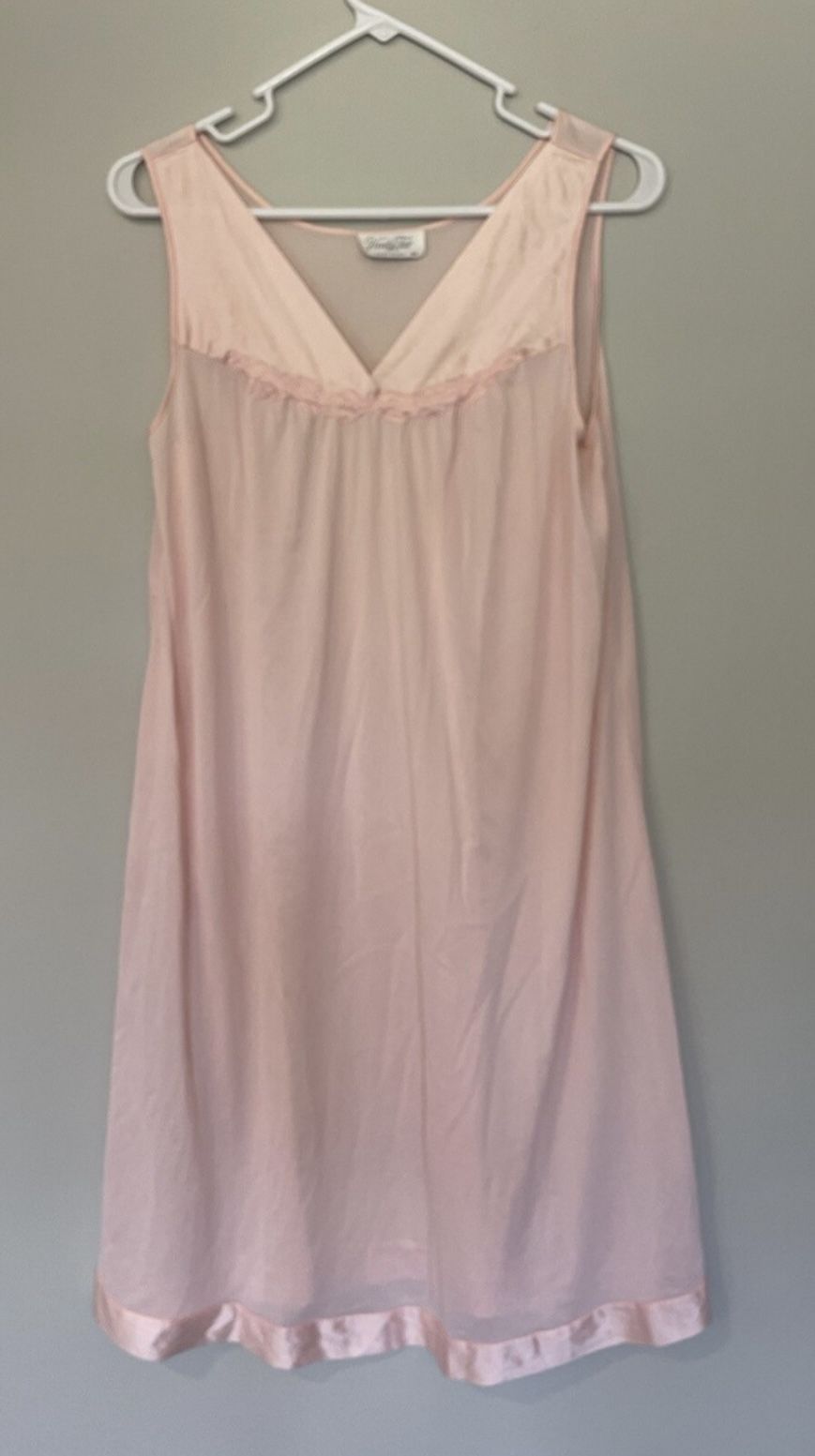 Nightgown 