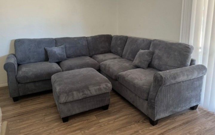 Sectional Sofa With Ottoman