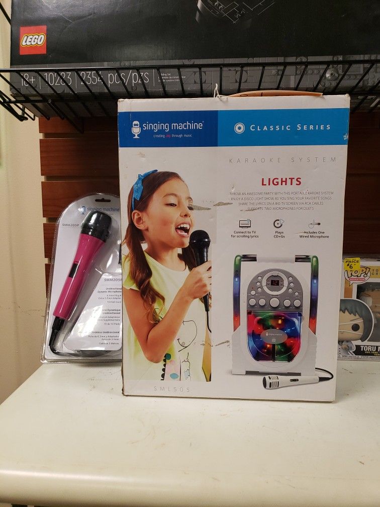 Classic Series Singing Machine Karaoke System With Extra Microphone