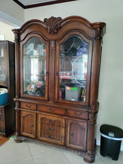 China Cabinet Great Condition