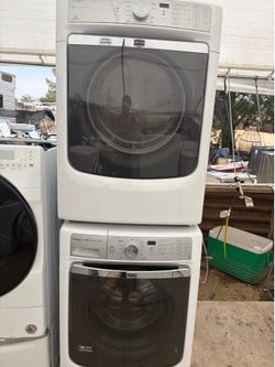 Maytag washer and dryer set