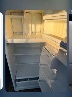 REFRIGERADOR DE DOS PUERTAS