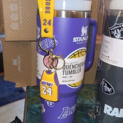 Lakers Set