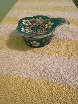 Cute Teal Floral Ceramic Tea Strainer and Bowl Set
