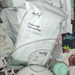 Motif Duel Electric Breast Pump And 3- 100ct Breastmilk Storage Bags 