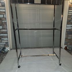 clothing rack - 7 set
metal
24x52"
maximum height: 72"(adjustable)
sturdy
disassembled
$10/1 set
all for $60
