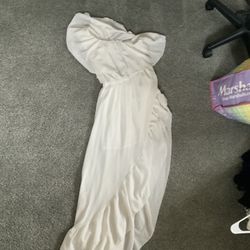 One Off Shoulder Layered White High Cut Beach Dress (Medium)