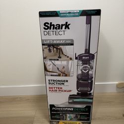 Shark Detect Lift-Away ADV Upright Vacuum Mauve