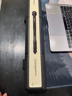 New 1/2 Torque Wrench 10-150 ft-lb