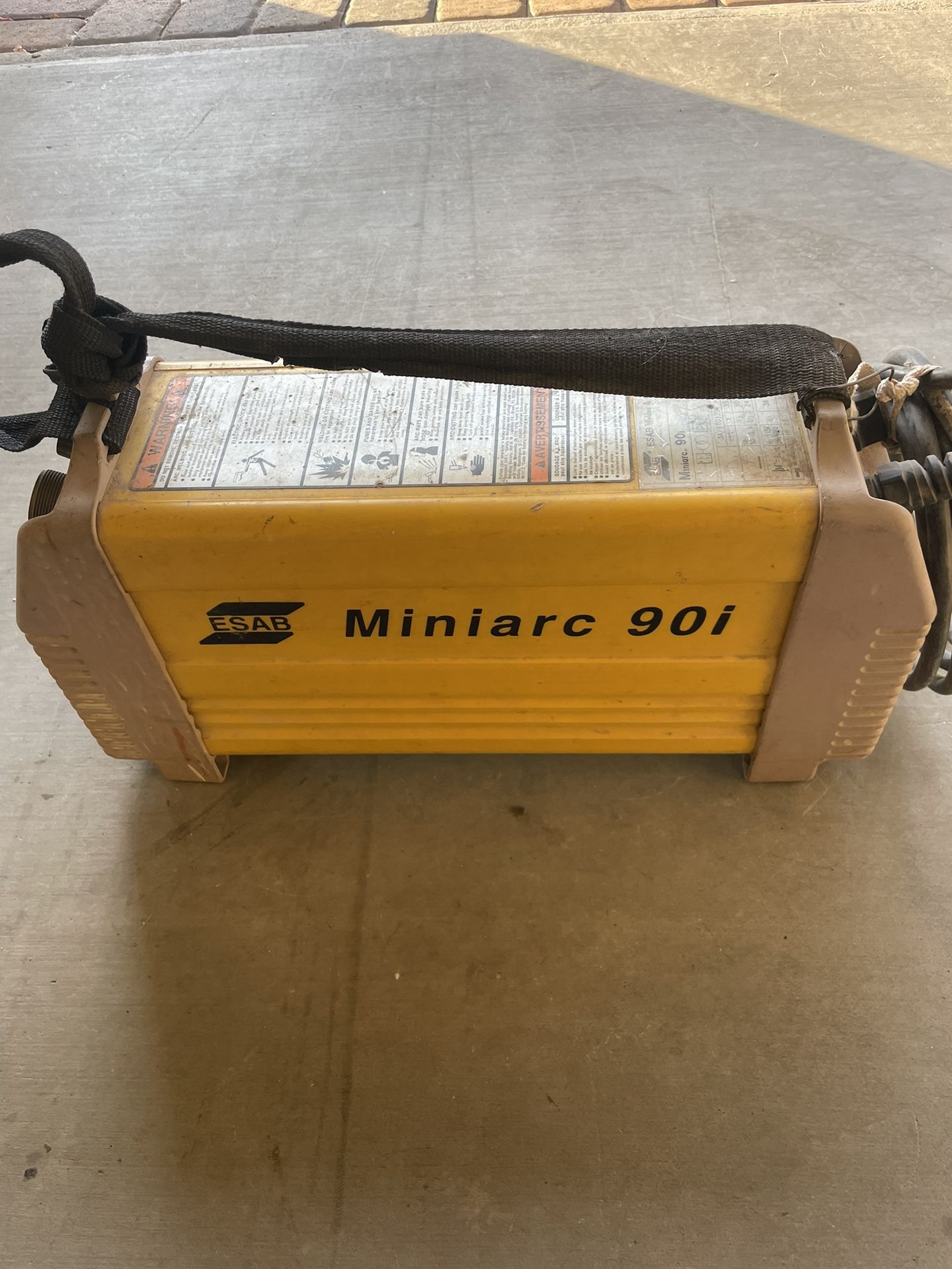 Portable Esab Miniarc 90i Welder