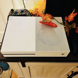 Xbox One S