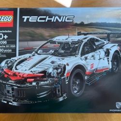 LEGO Technic Porsche 911